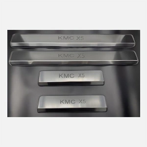 پارکابی استیل KMC X5 یک افزودنی کاربردی و زیبا برای راحتی و ایمنی سرنشینان خودرو است.